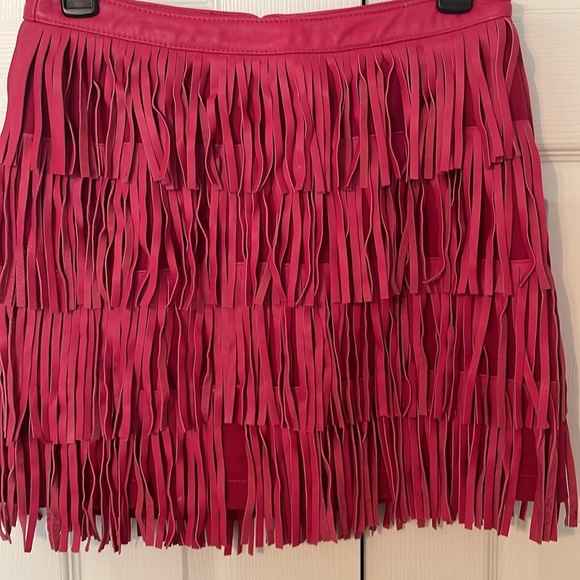 CUSP Neumann Marcus Pink Leather Fringed Mini Skirt XS Lined Zipper Sexy EUC - Picture 2 of 9